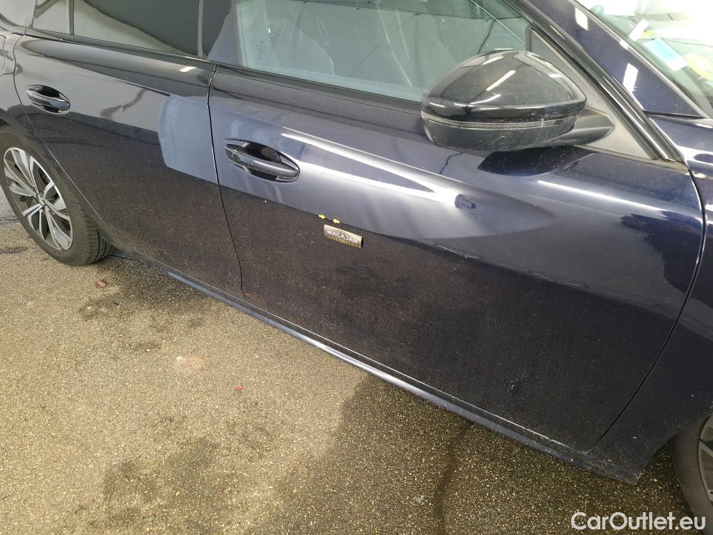  Peugeot  508 PEUGEOT  SW / 2018 / 5P / Break BlueHDi 130 S&S EAT8 Allure Pack #40