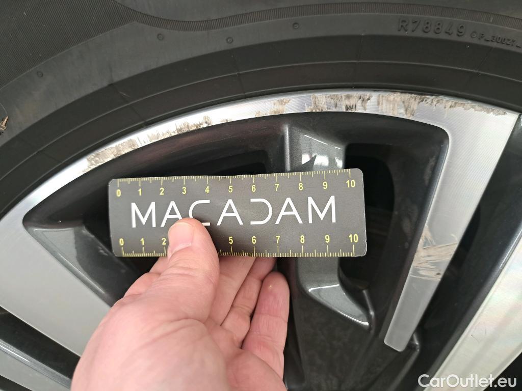  Peugeot  5008 PEUGEOT  / 2020 / 5P / SUV BlueHDi 130 S&S Allure #7