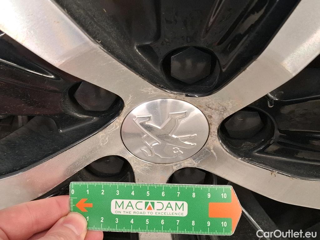  Peugeot  5008  GT Line 1.5 HDi 130CV BVA8 7 Sieges E6dT #5