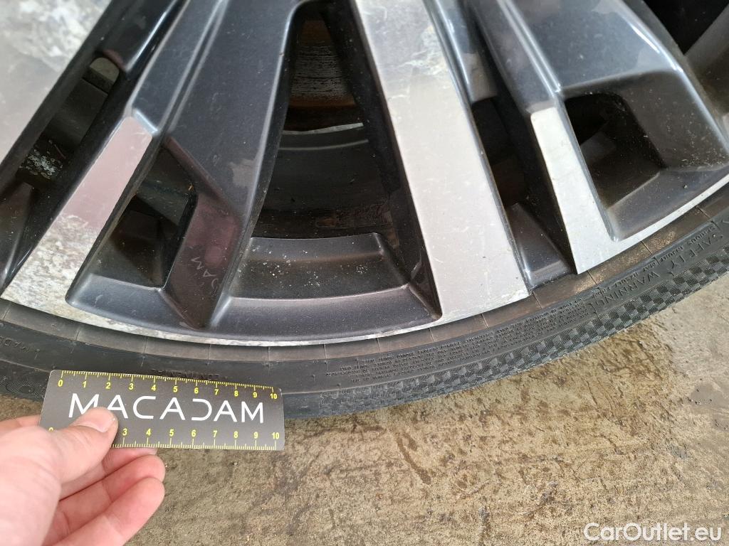  Peugeot  5008  Allure Pack 1.5 HDi 130CV BVA8 7 Sieges E6d #14