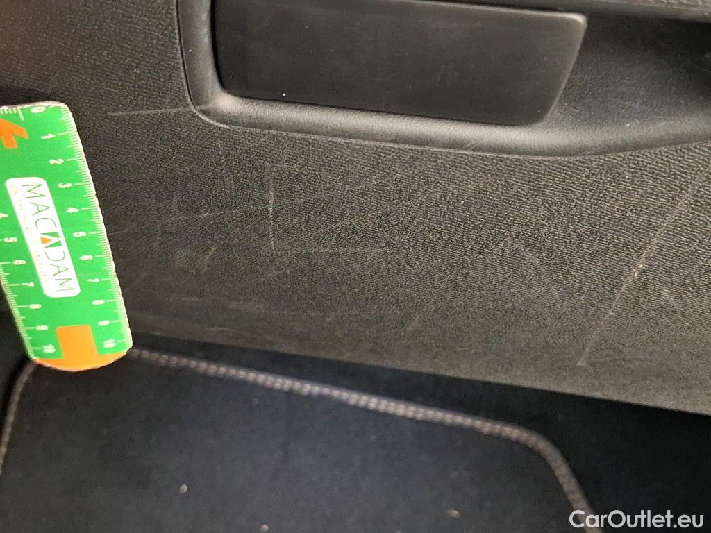  Peugeot  5008  GT 1.5 HDi 130CV BVA8 7 Sieges E6d #13