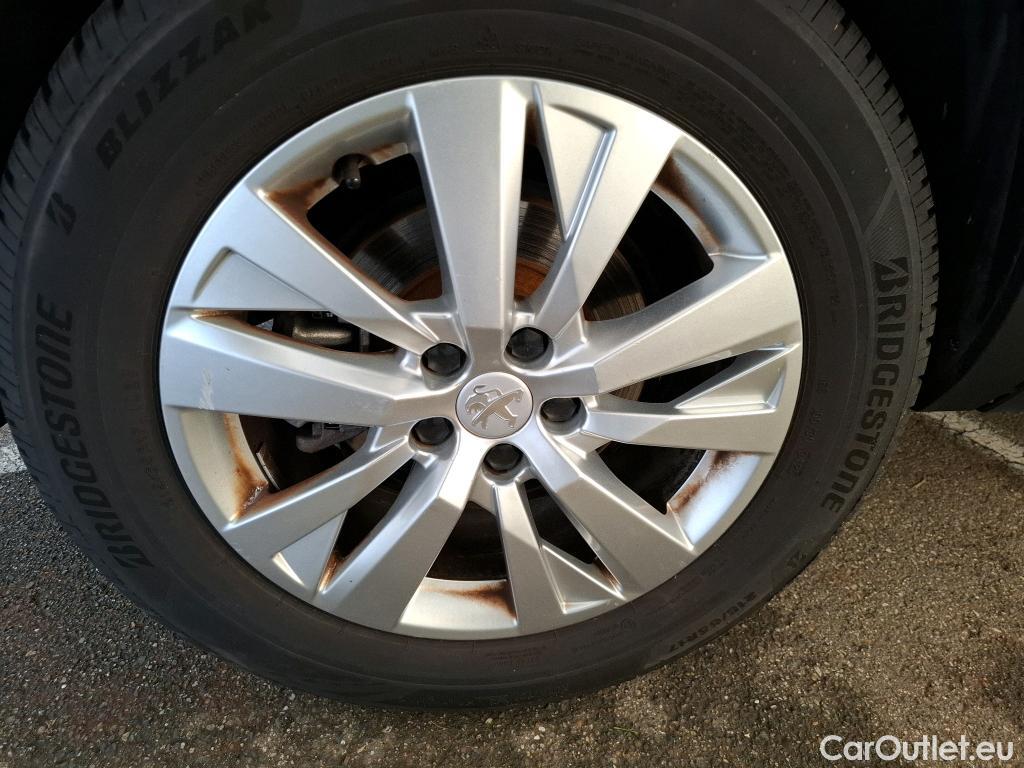  Peugeot  5008  Active Pack 1.5 HDi 130CV BVA8 7 Sieges E6d #25