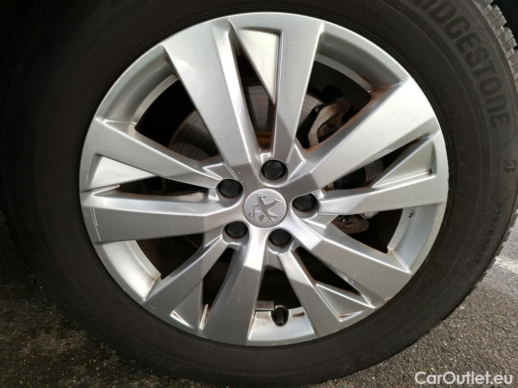  Peugeot  5008  Active Pack 1.5 HDi 130CV BVA8 7 Sieges E6d #18