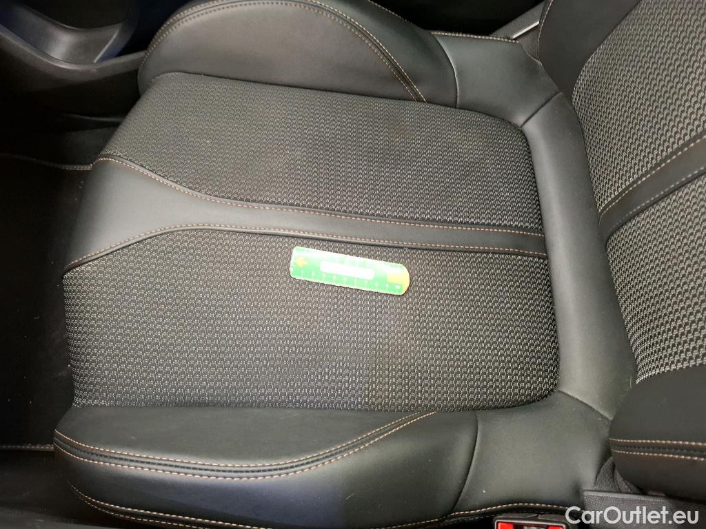  Peugeot  5008  GT 1.5 HDi 130CV BVA8 7 Sieges E6d #15