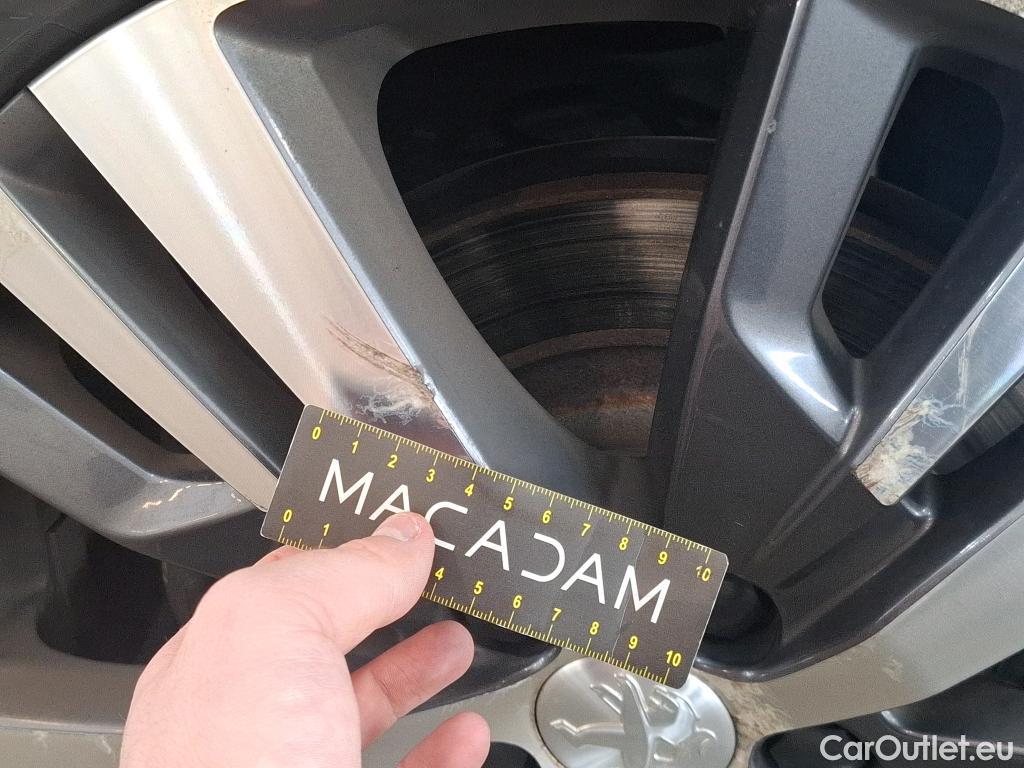  Peugeot  5008  Allure Pack 1.2 PureTech 130CV BVA8 7 Sieges E6d #41