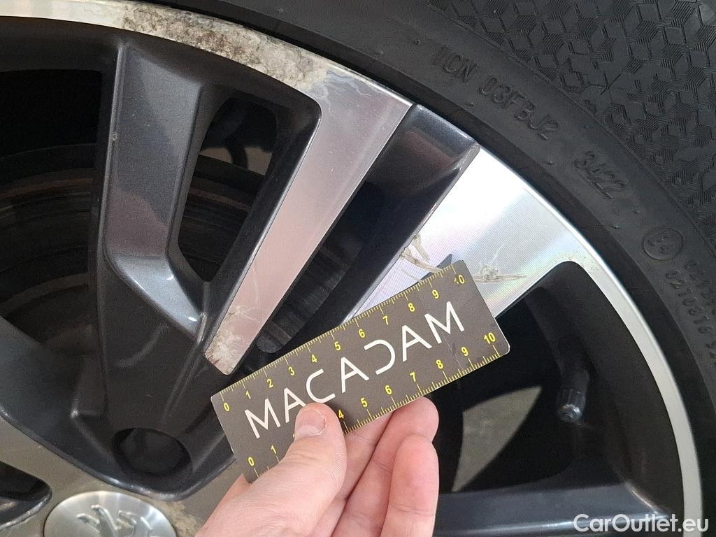  Peugeot  5008  Allure Pack 1.2 PureTech 130CV BVA8 7 Sieges E6d #39