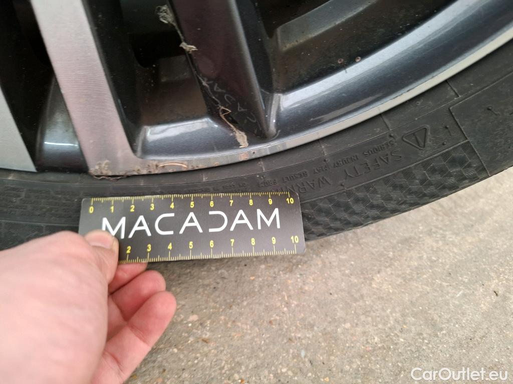  Peugeot  5008  Allure Pack 1.5 HDi 130CV BVA8 7 Sieges E6d #20