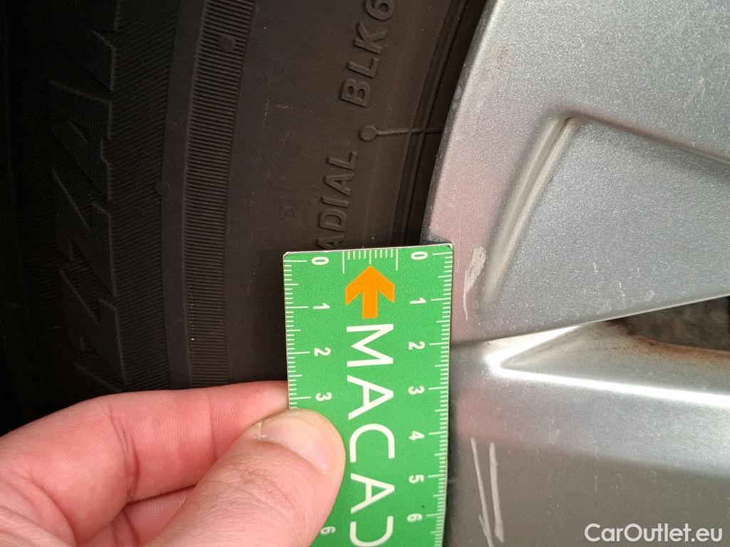  Peugeot  5008  Active Pack 1.5 HDi 130CV BVA8 7 Sieges E6d #20