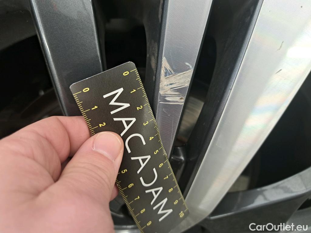  Peugeot  5008 PEUGEOT  / 2020 / 5P / SUV BlueHDi 130 S&S Allure #8