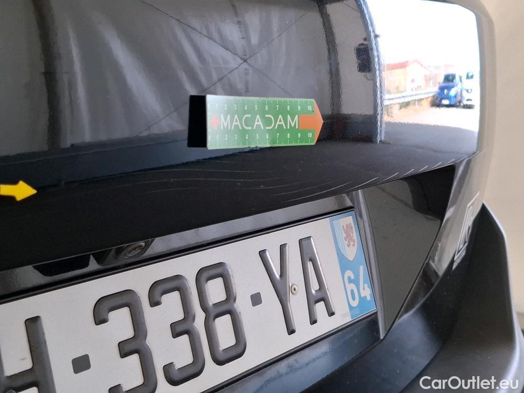  Peugeot  5008  Active Pack 1.5 HDi 130CV BVA8 7 Sieges E6d #31