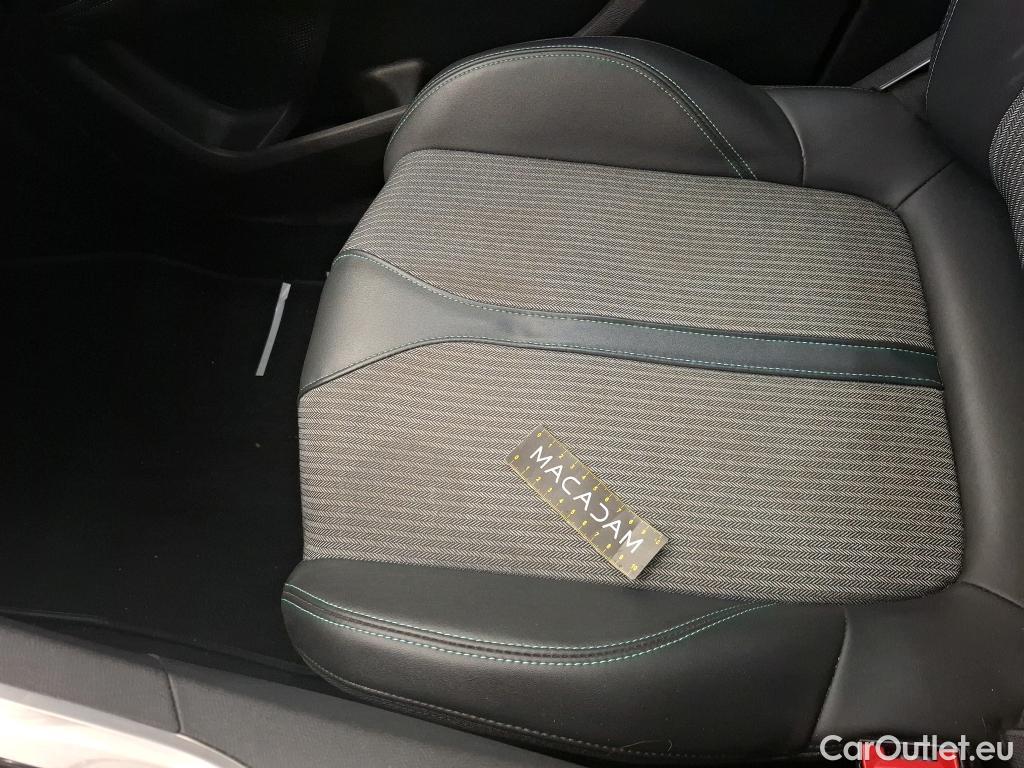  Peugeot  5008  Allure Pack 1.2 PureTech 130CV BVA8 7 Sieges E6d #67