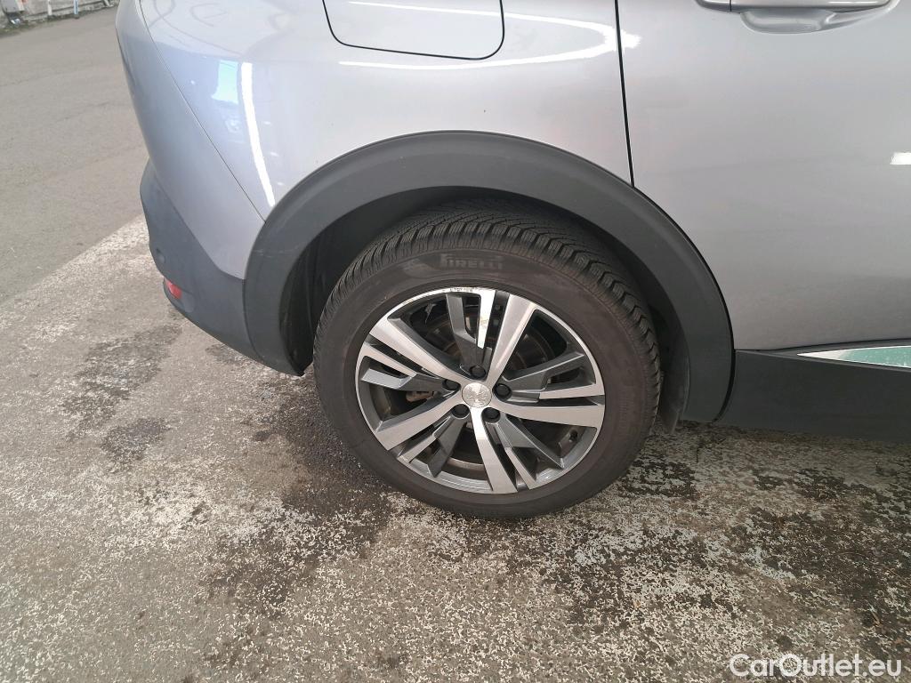  Peugeot  5008 PEUGEOT  / 2020 / 5P / SUV BlueHDi 130 S&S Allure #5