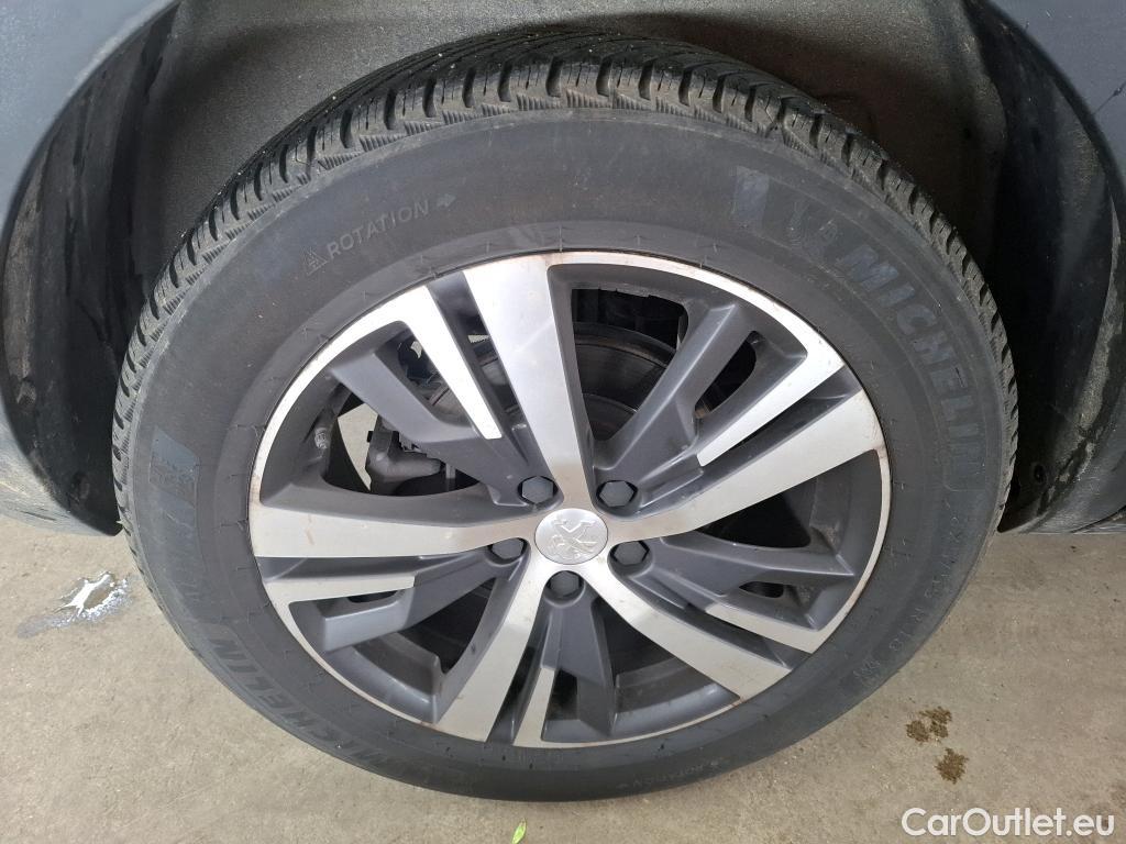  Peugeot  5008  Allure 1.5 HDi 130CV BVA8 7 Sieges E6d #49