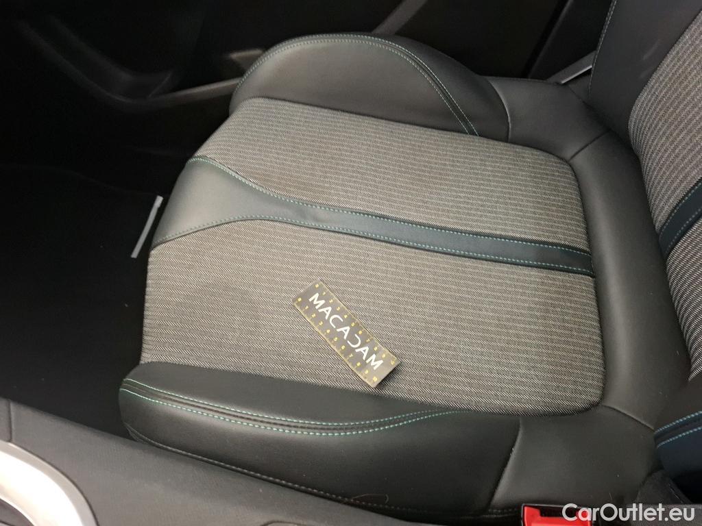  Peugeot  5008  Allure Pack 1.2 PureTech 130CV BVA8 7 Sieges E6d #66