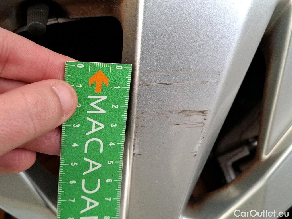  Peugeot  5008  Active Pack 1.5 HDi 130CV BVA8 7 Sieges E6d #16