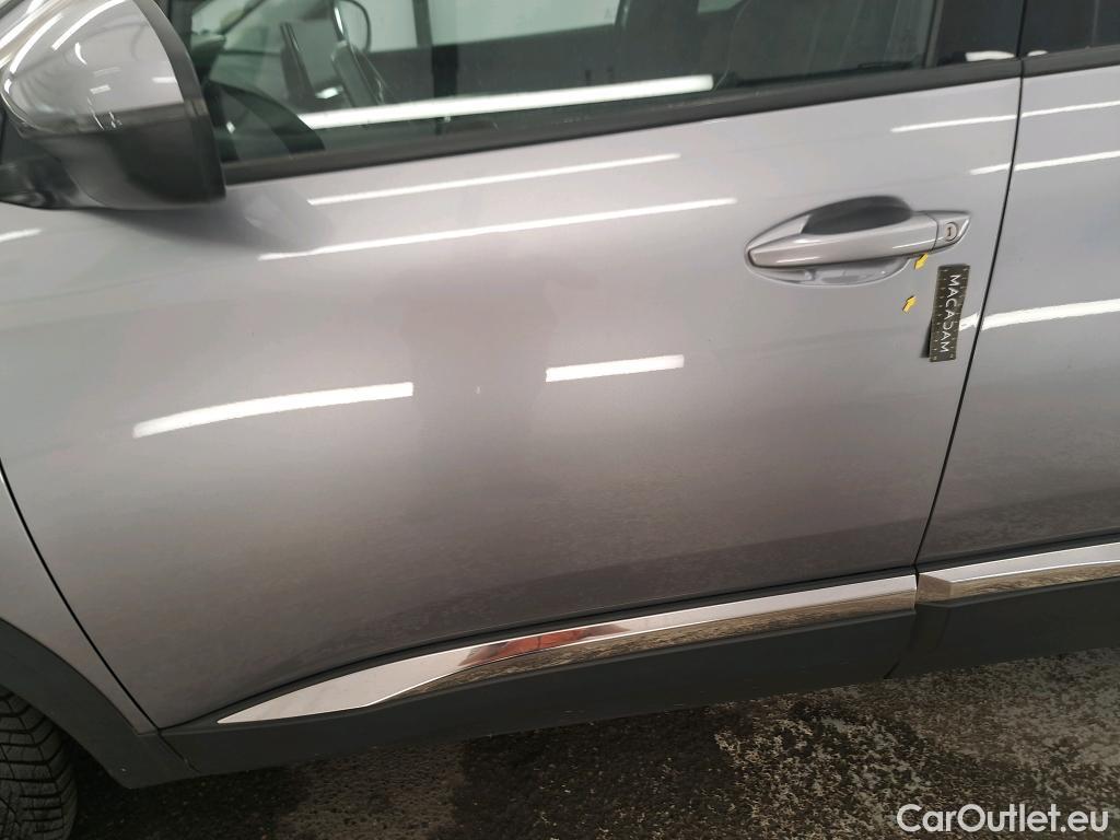  Peugeot  5008 PEUGEOT  / 2020 / 5P / SUV BlueHDi 130 S&S Allure #10