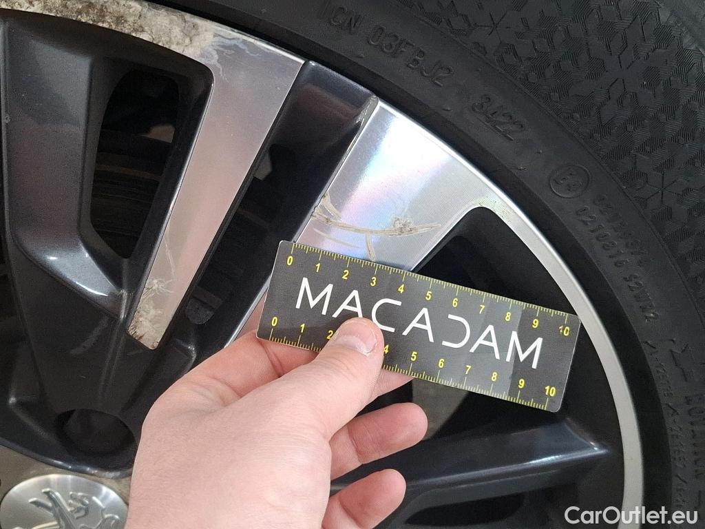  Peugeot  5008  Allure Pack 1.2 PureTech 130CV BVA8 7 Sieges E6d #38