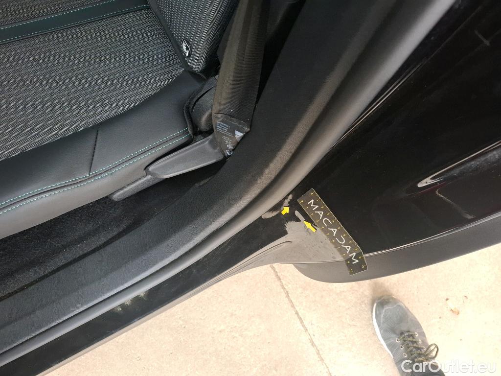  Peugeot  5008  Allure Pack 1.2 PureTech 130CV BVA8 7 Sieges E6d #59