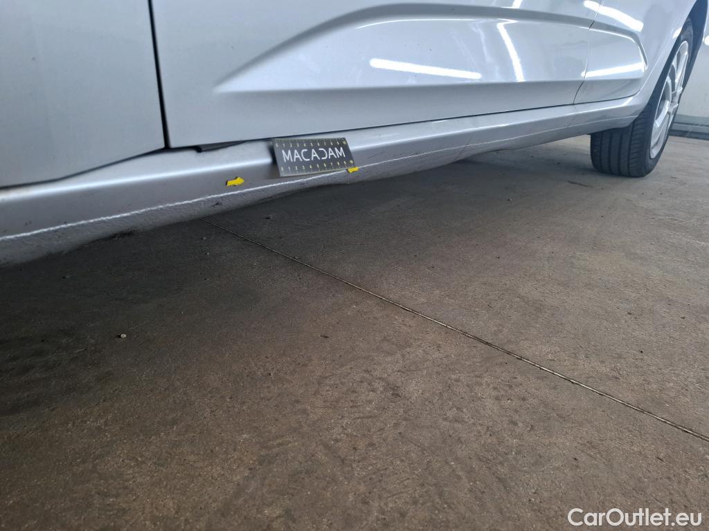  Renault  Megane  IV Grandtour Business 1.5 dCi 110CV BVA6 E6 #33