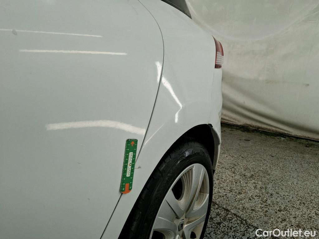 Renault  Clio  IV Grandtour Business Eco2 1.5 dCi 90CV BVM5 E5 #15