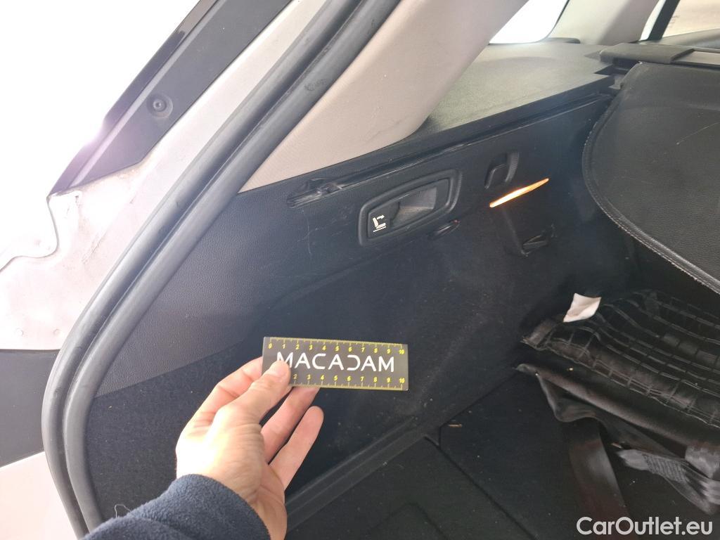  Renault  Megane  IV Grandtour Business 1.5 dCi 110CV BVA6 E6 #142