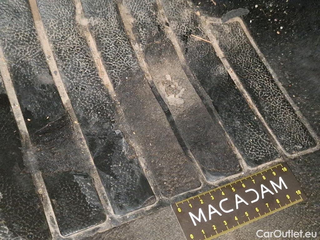  Renault  Megane  IV Berline 5pt. Zen 1.5 dCi 110CV BVM6 E6 #28