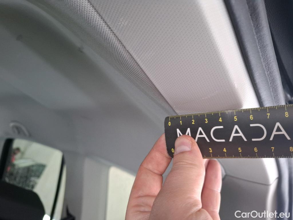  Volkswagen  Touran  Life Plus 2.0 TDI 150CV BVA7 E6d #32