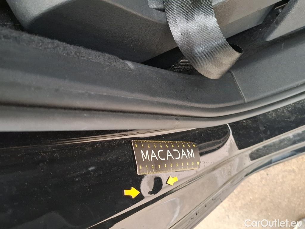  Volkswagen  Touran  Life Plus 2.0 TDI 150CV BVA7 E6d #41