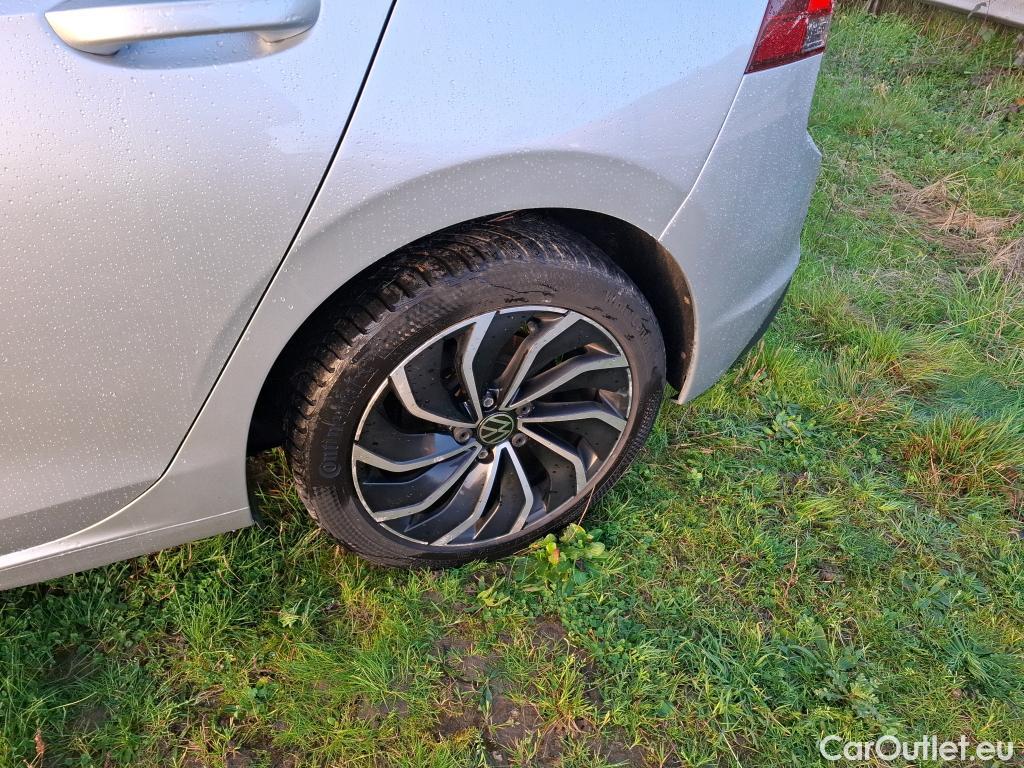  Volkswagen  Golf  VOLKSWAGEN / 2020 / 5P / Berline 2.0 TDI SCR 115 BVM6 Life 1st #15