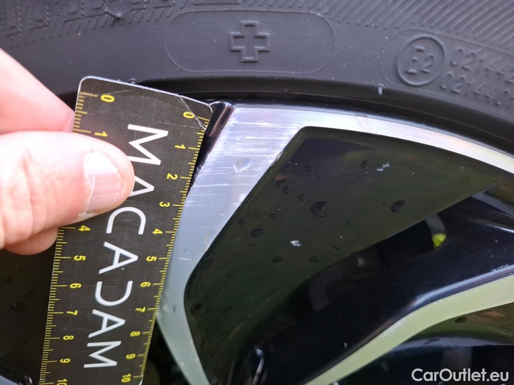  Volkswagen  Golf  VOLKSWAGEN / 2020 / 5P / Berline 2.0 TDI SCR 115 BVM6 Life 1st #10