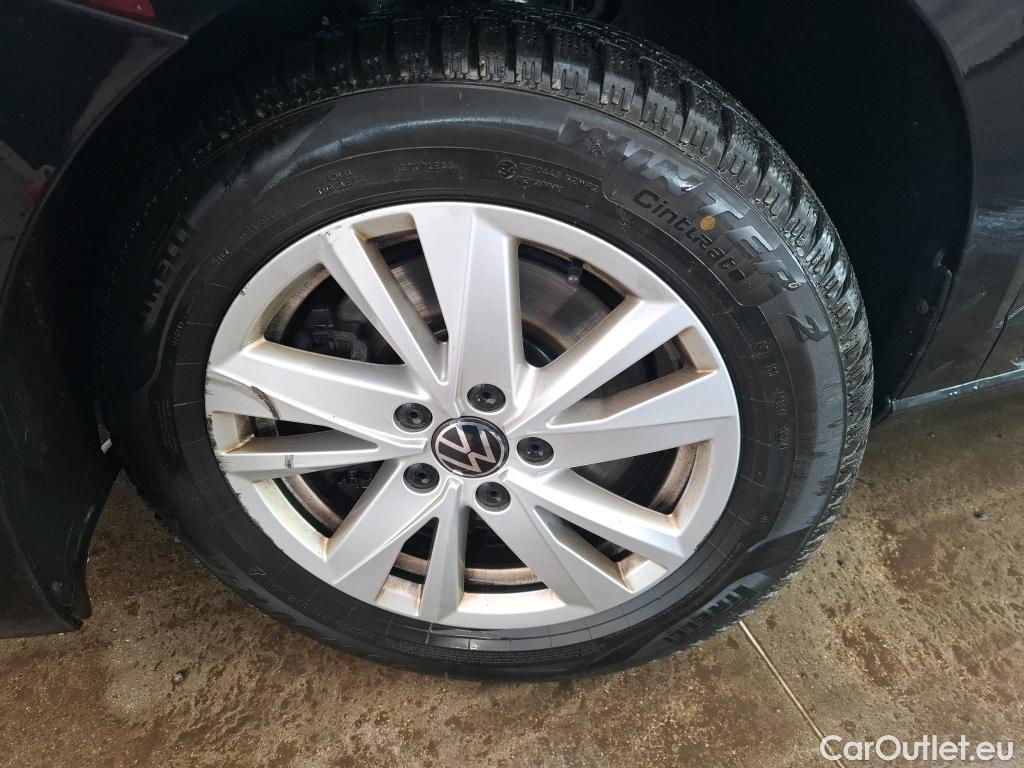  Volkswagen  Touran  Life Plus 2.0 TDI 150CV BVA7 E6d #19