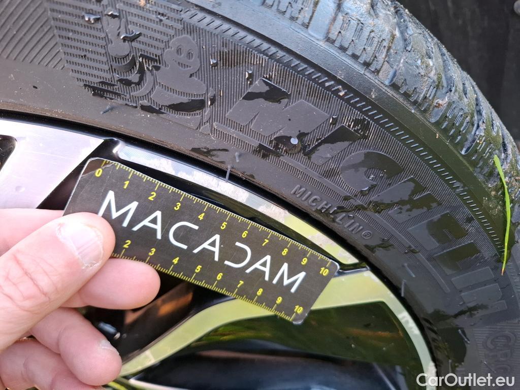  Volkswagen  Golf  VOLKSWAGEN / 2020 / 5P / Berline 2.0 TDI SCR 115 BVM6 Life 1st #25