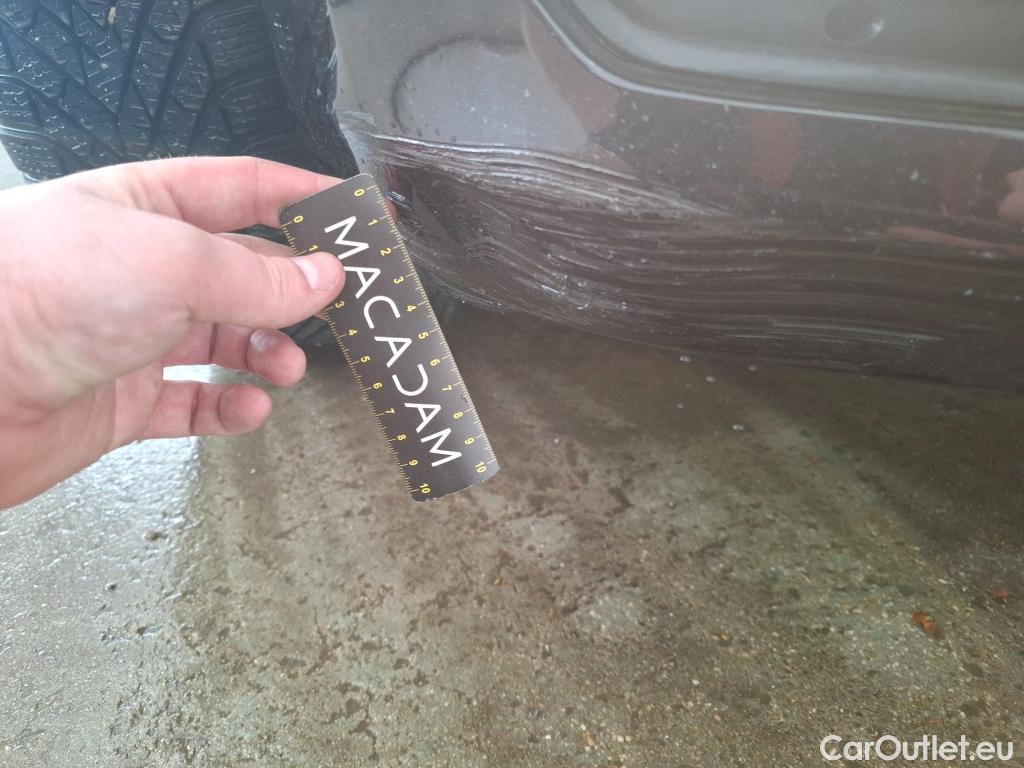  Volkswagen  Touran  Life Plus 2.0 TDI 150CV BVA7 E6d #10