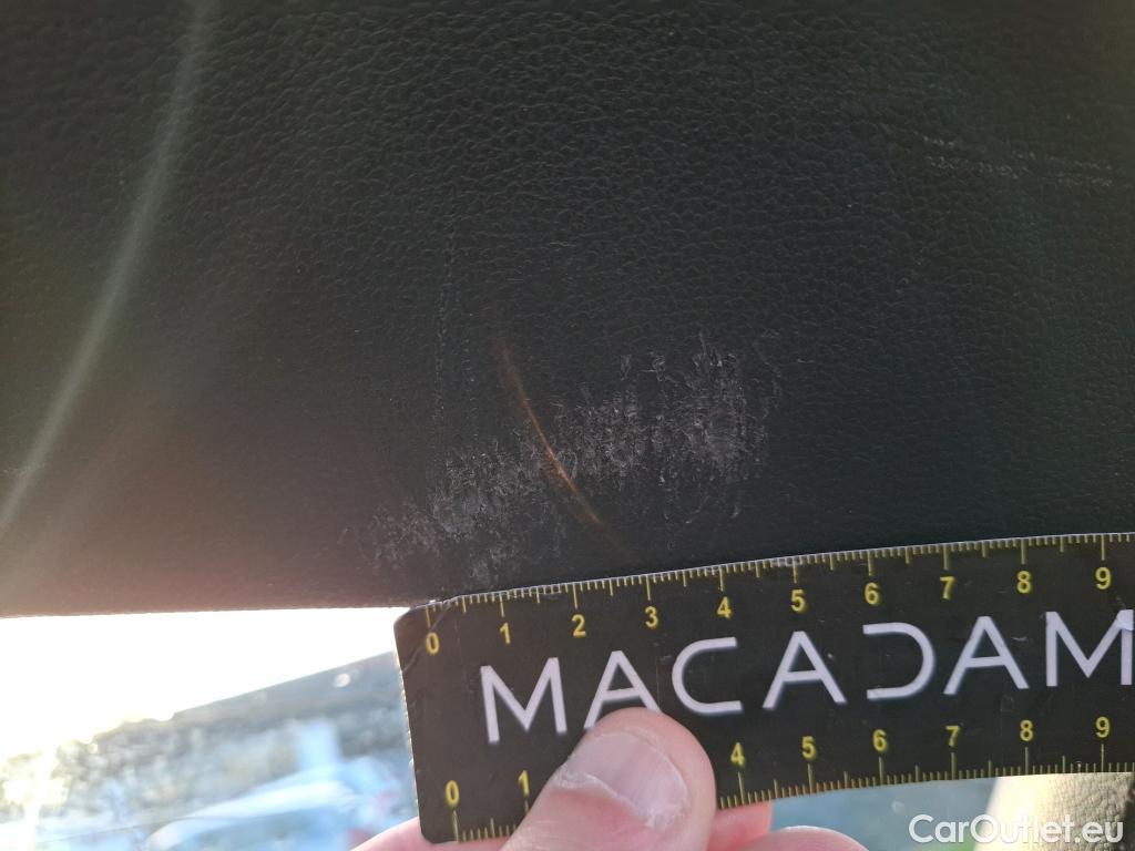  Volkswagen  Golf  VOLKSWAGEN / 2020 / 5P / Berline 2.0 TDI SCR 115 BVM6 Life 1st #5