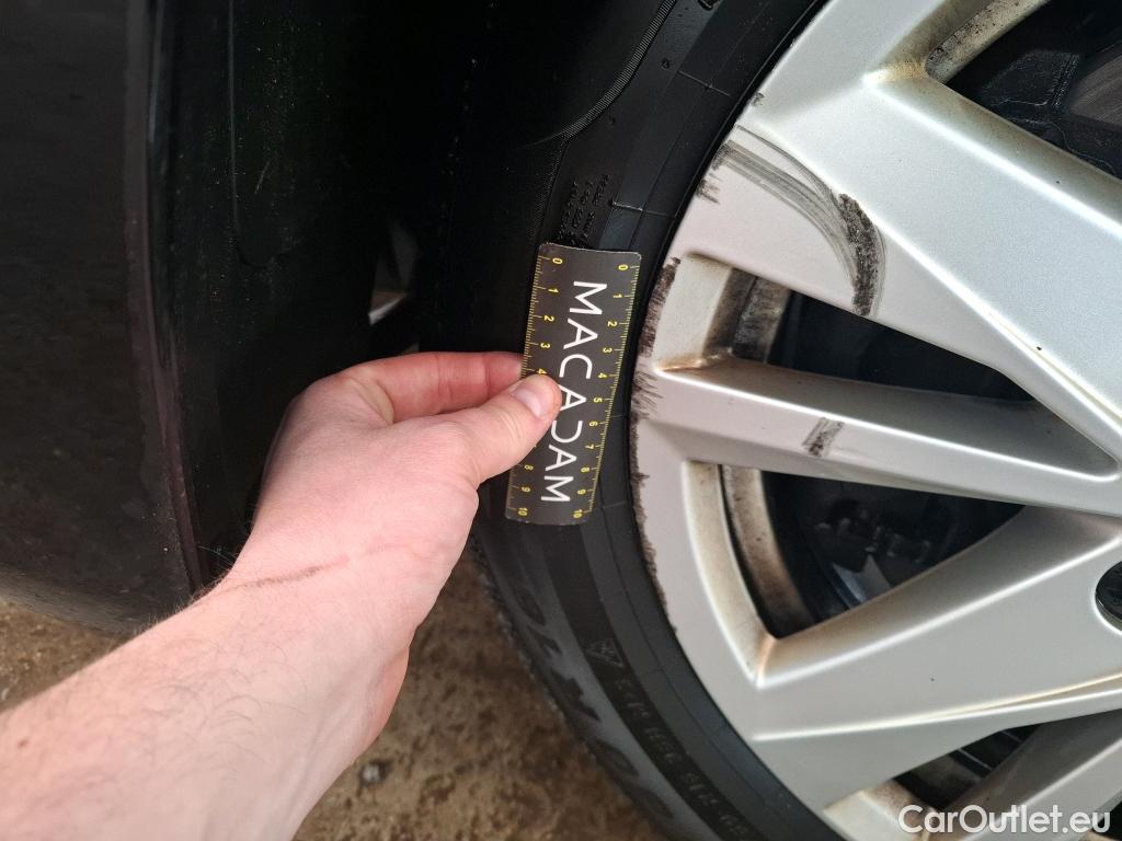  Volkswagen  Touran  Life Plus 2.0 TDI 150CV BVA7 E6d #20