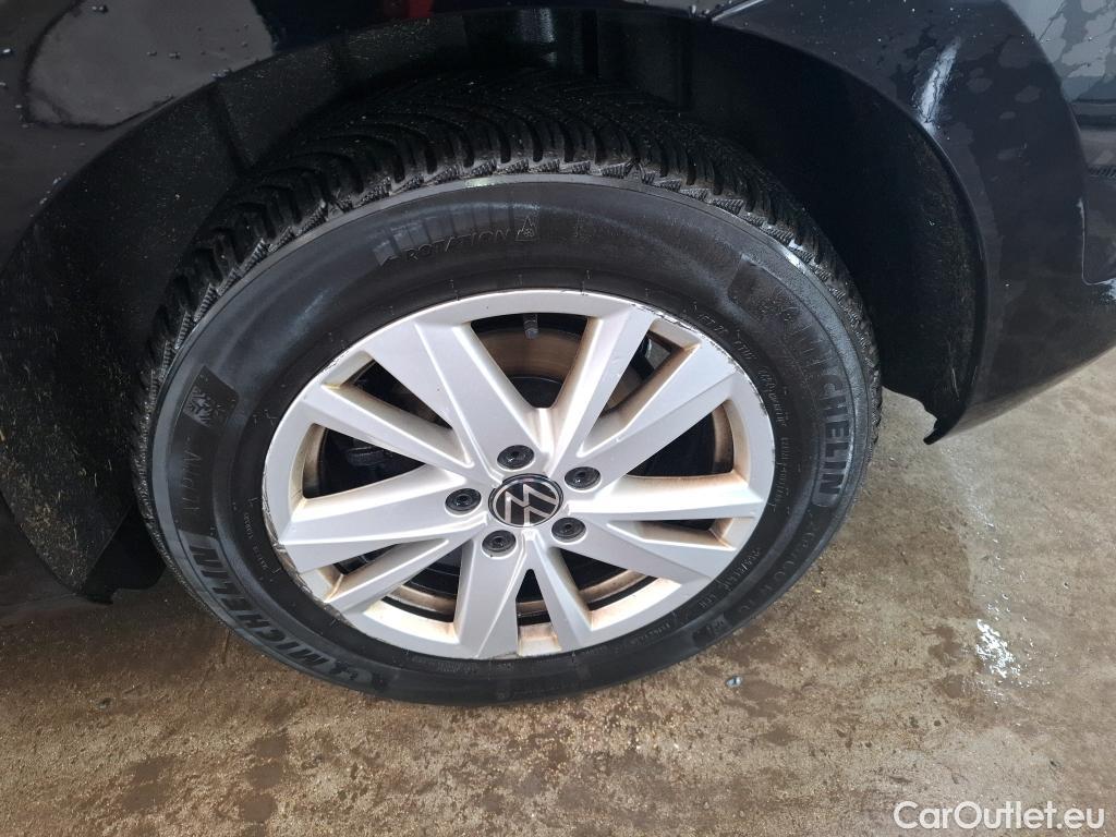  Volkswagen  Touran  Life Plus 2.0 TDI 150CV BVA7 E6d #23