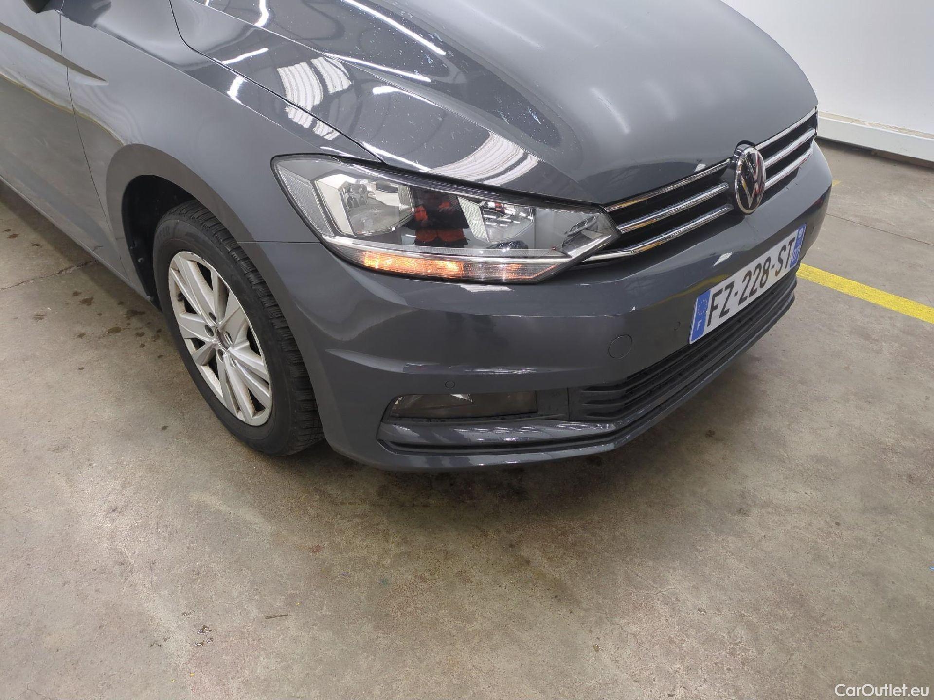  Volkswagen  Touran  Lounge Business BMT/Start-Stopp 2.0 TDI 150CV BVA7 E6d #15