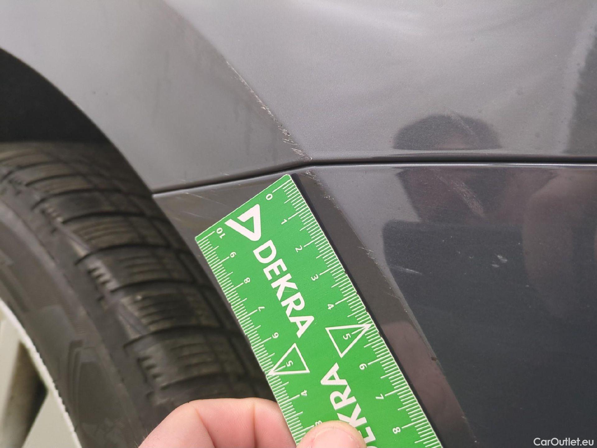  Volkswagen  Touran  Lounge Business BMT/Start-Stopp 2.0 TDI 150CV BVA7 E6d #14