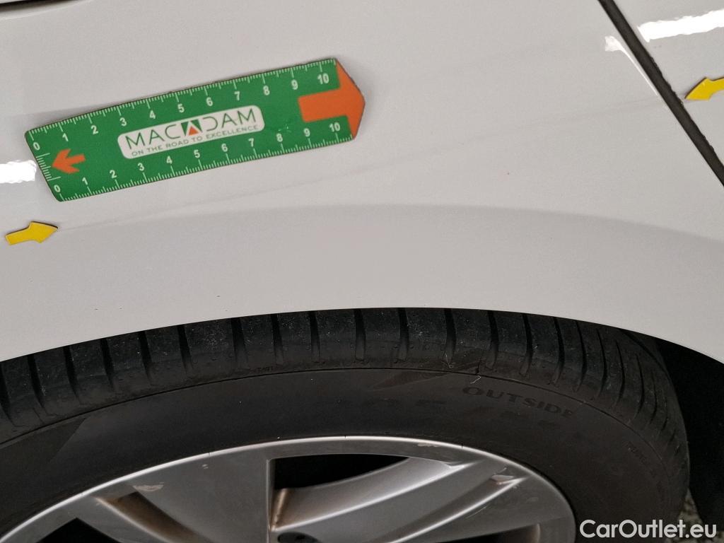  Volkswagen  Golf  VOLKSWAGEN SW / 2020 / 5P / Break 2.0 TDI SCR 150 DSG7 Life Business #2