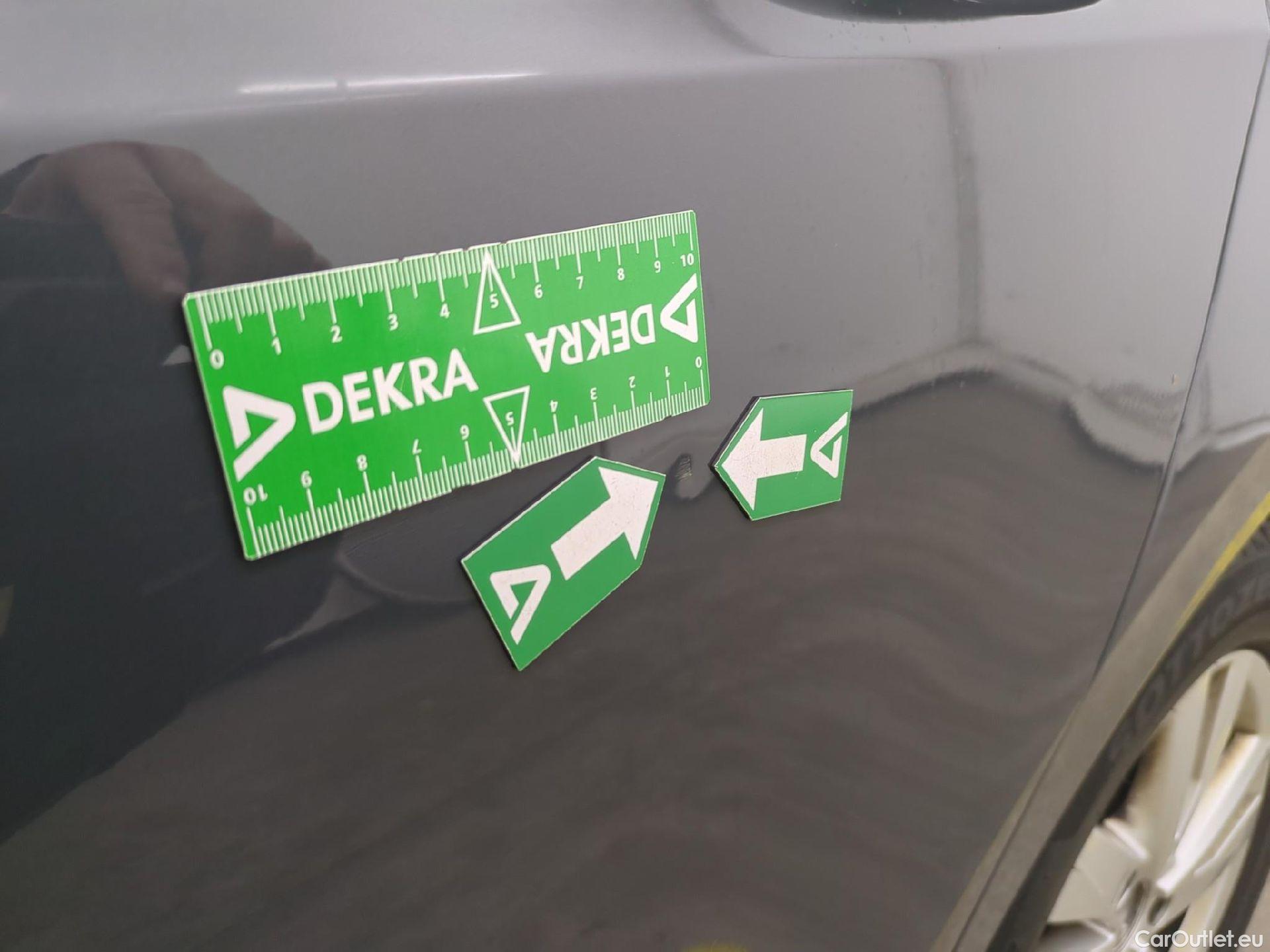  Volkswagen  Touran  Lounge Business BMT/Start-Stopp 2.0 TDI 150CV BVA7 E6d #45