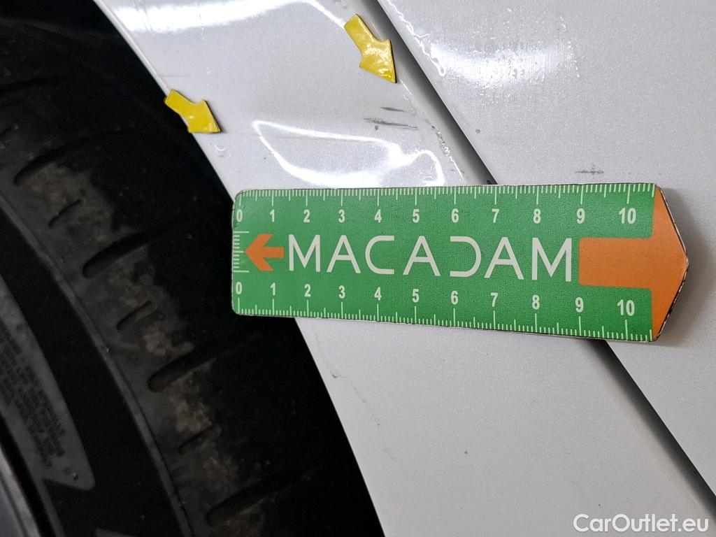  Tesla  Model 3 TESLA  / 2018 / 4P / Berline Grande Autonomie #3