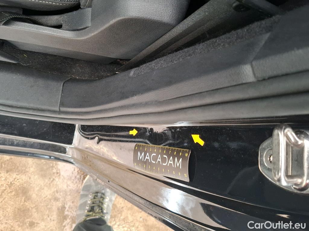  Volkswagen  Touran  Life Plus 2.0 TDI 150CV BVA7 E6d #17