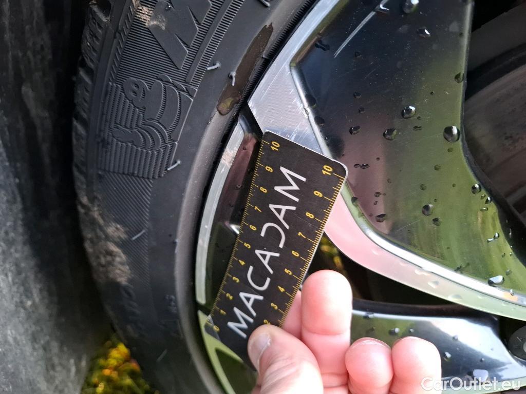  Volkswagen  Golf  VOLKSWAGEN / 2020 / 5P / Berline 2.0 TDI SCR 115 BVM6 Life 1st #12