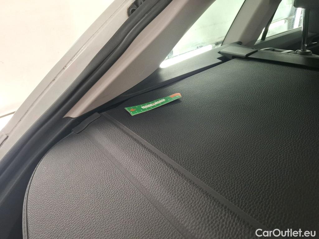  Volkswagen  Golf  VOLKSWAGEN SW / 2020 / 5P / Break 2.0 TDI SCR 150 DSG7 Life Business #6