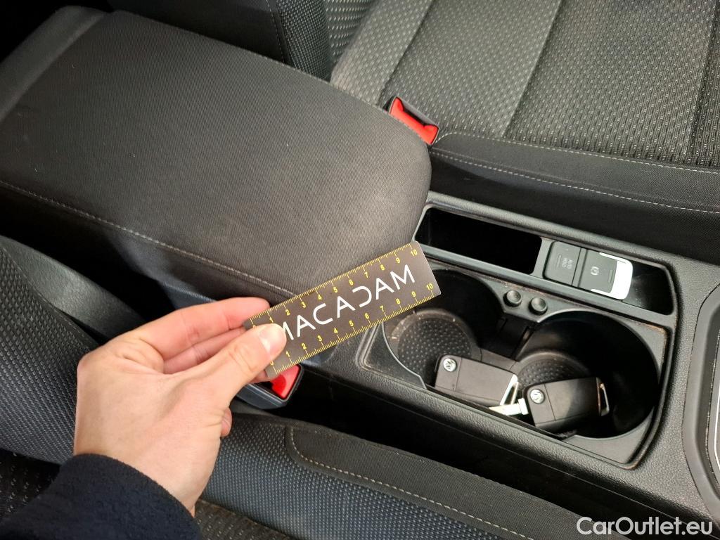  Volkswagen  Touran  Confortline Business BMT/Start-Stop 1.6 TDI 115CV BVA7 E6dT #36