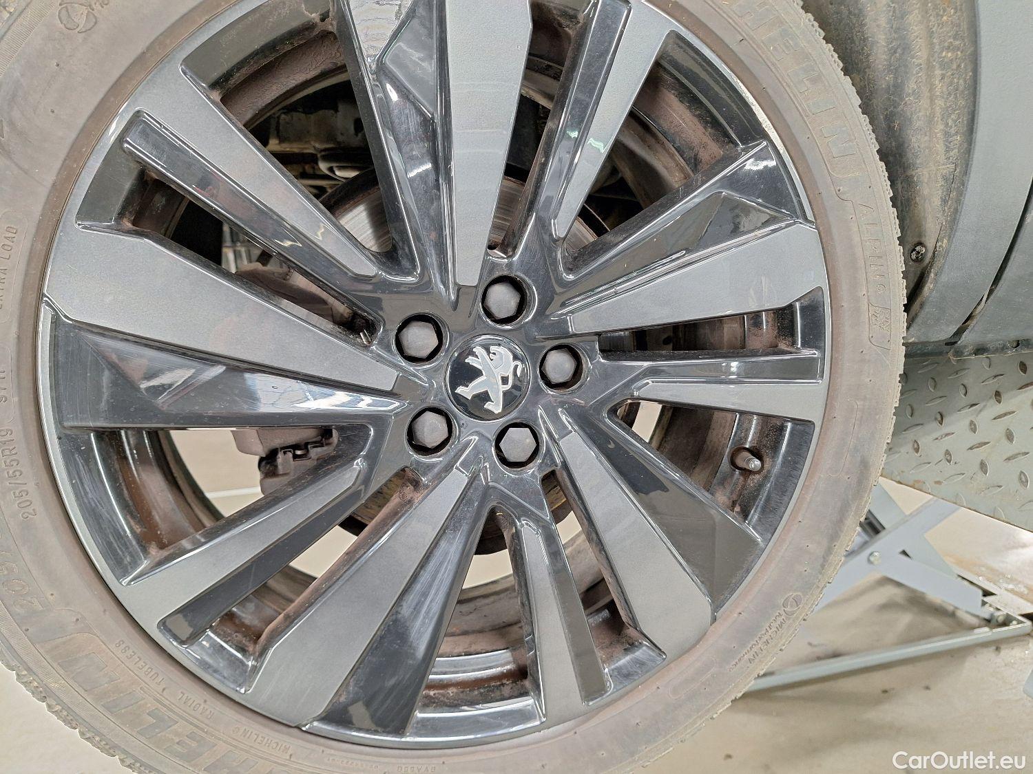  Peugeot  5008 Peugeot,  FL'20, Peugeot  1.5 BlueHDi 96kW S&S EAT8 GT Pack 5d #3