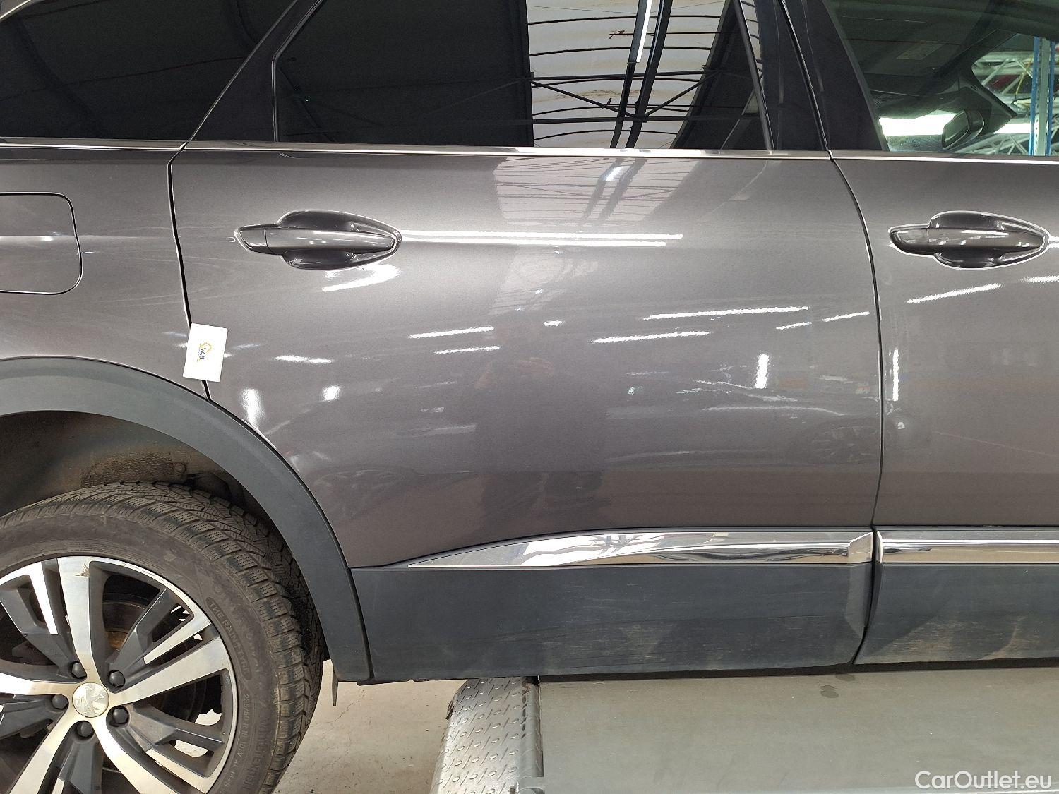  Peugeot  5008 Peugeot,  '16, Peugeot  1.2 PureTech 96kW S&S GT Line 5d #26