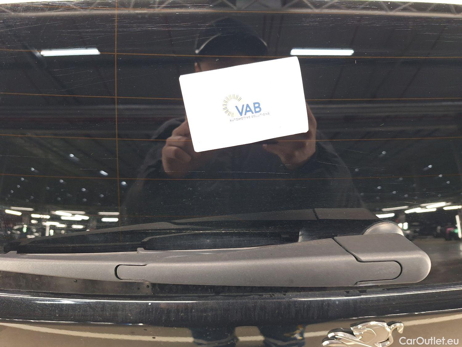  Peugeot  5008 Peugeot,  '16, Peugeot  1.2 PureTech 96kW S&S GT Line 5d #34