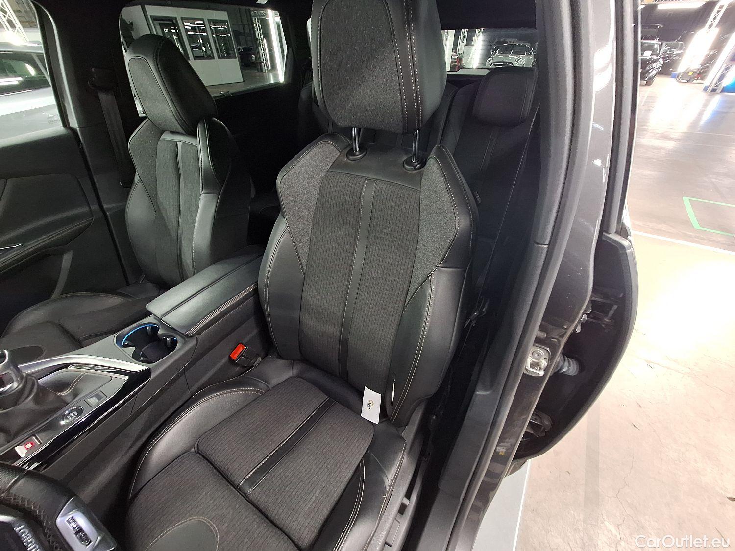  Peugeot  5008 Peugeot,  '16, Peugeot  1.2 PureTech 96kW S&S GT Line 5d #3