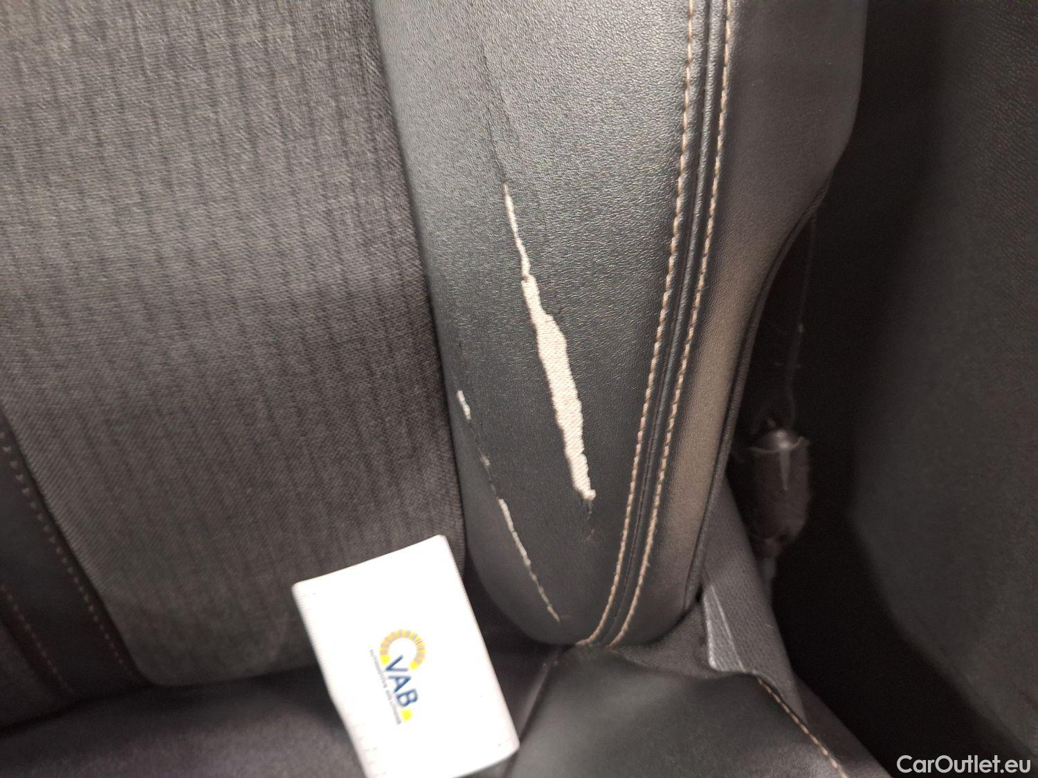  Peugeot  5008 Peugeot,  '16, Peugeot  1.2 PureTech 96kW S&S GT Line 5d #4